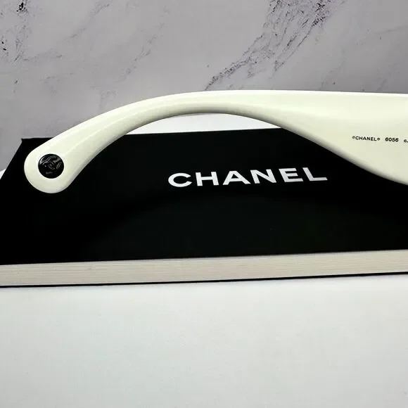 New CHANEL Sunglasses - Picture 15 of 16